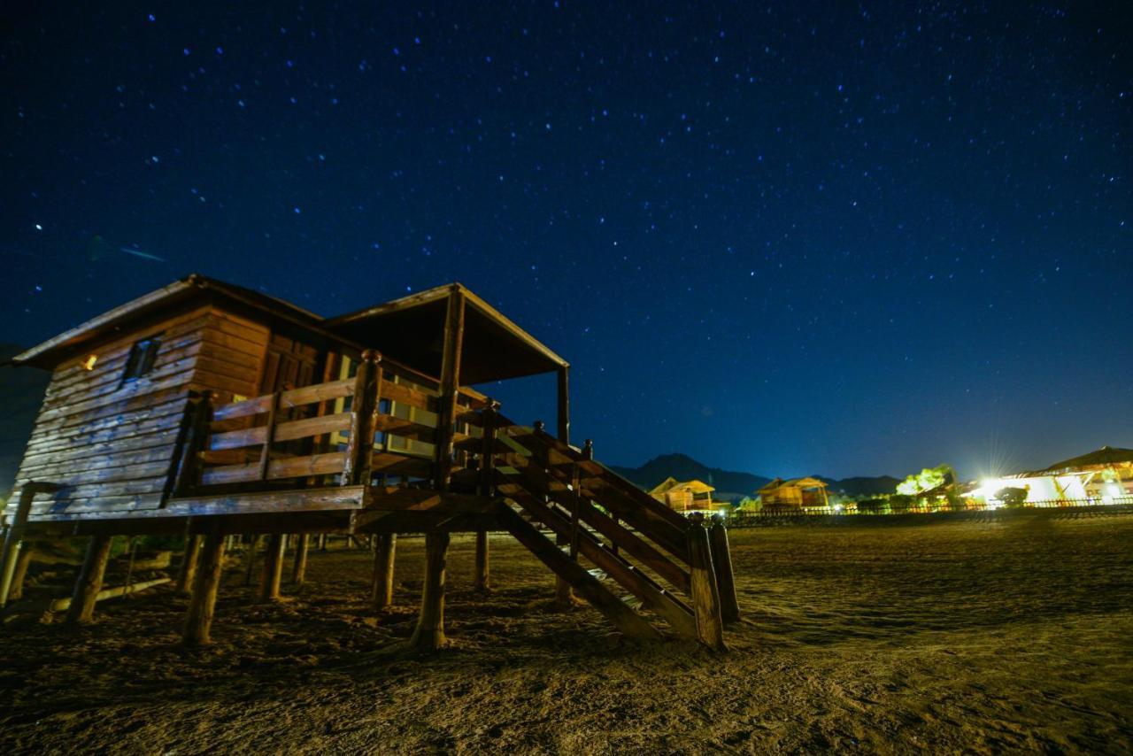 Ananda Beach Camp นูเวบา ภายนอก รูปภาพ