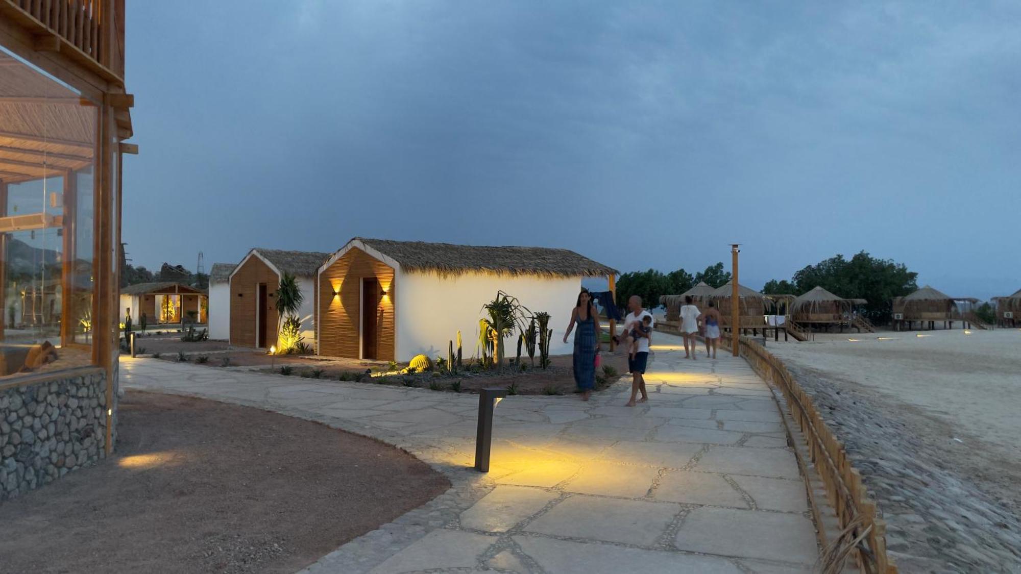 Ananda Beach Camp นูเวบา ภายนอก รูปภาพ